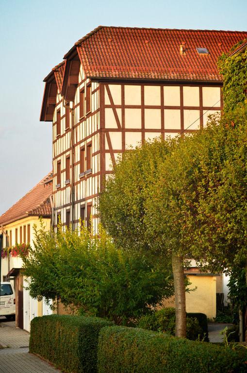 Adler Golf-& Tagungshotel Harth-Poellnitz Exterior foto