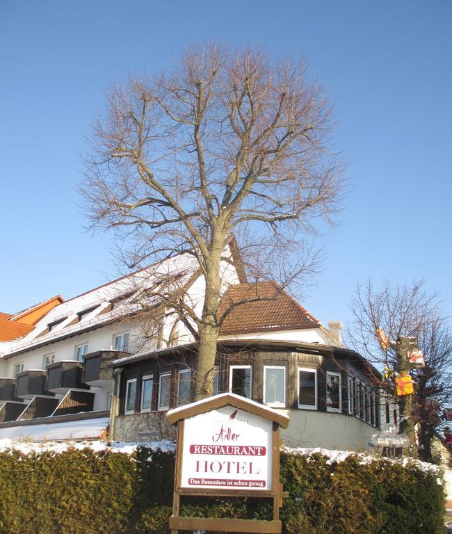 Adler Golf-& Tagungshotel Harth-Poellnitz Exterior foto